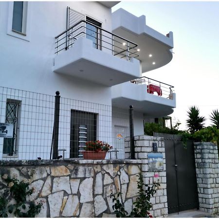 Blue Mare Apartments Саранде Екстериор снимка