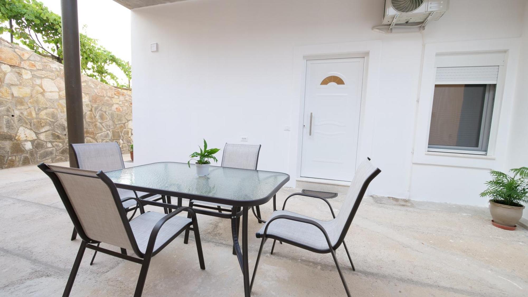 Blue Mare Apartments Саранде Екстериор снимка