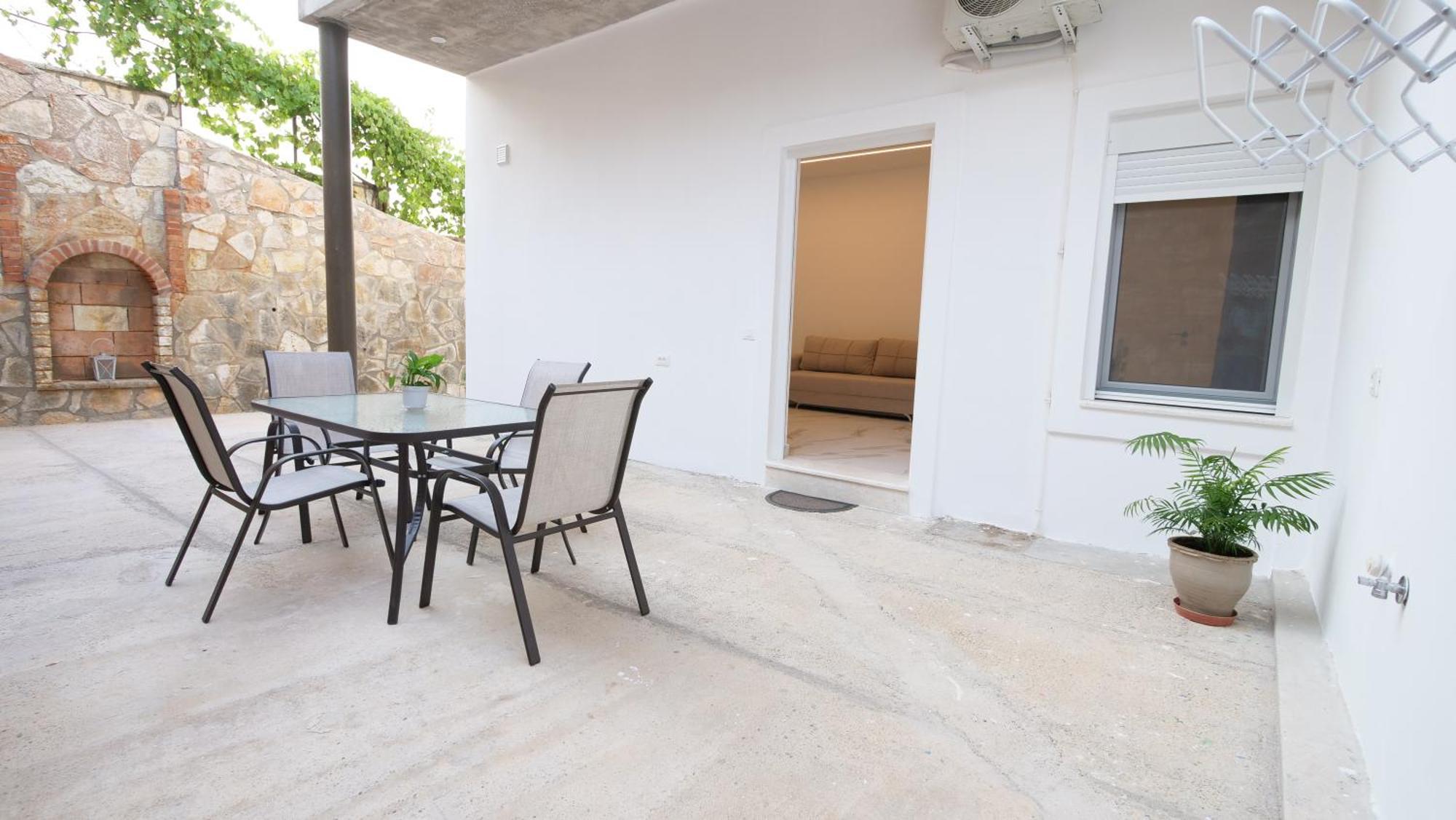 Blue Mare Apartments Саранде Екстериор снимка