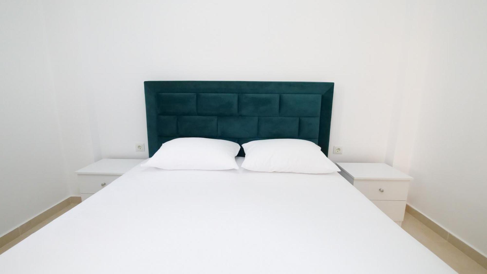 Blue Mare Apartments Саранде Екстериор снимка