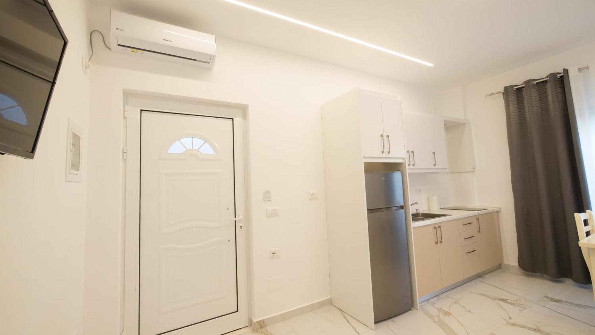 Blue Mare Apartments Саранде Екстериор снимка