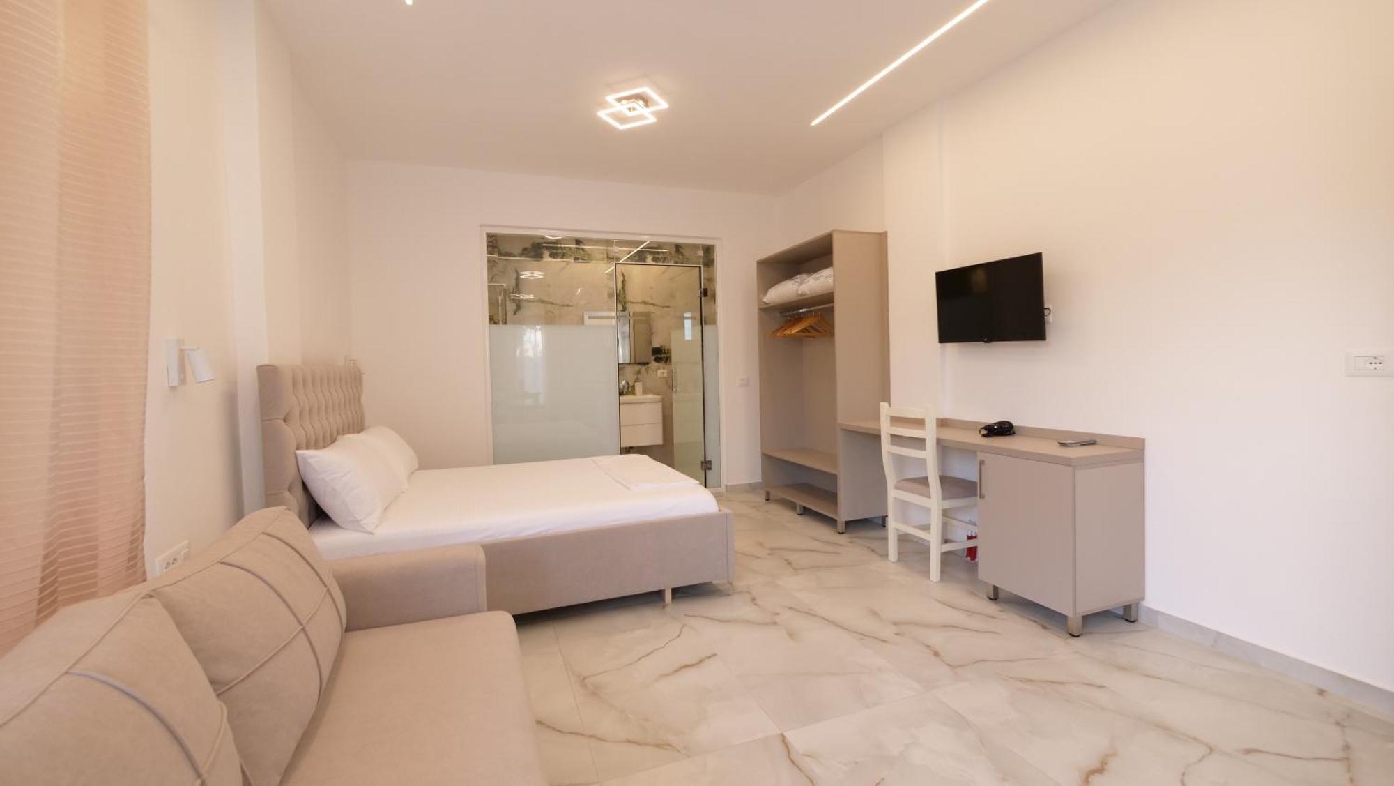 Blue Mare Apartments Саранде Екстериор снимка