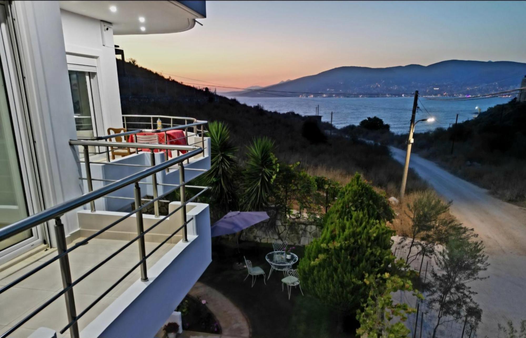 Blue Mare Apartments Саранде Екстериор снимка